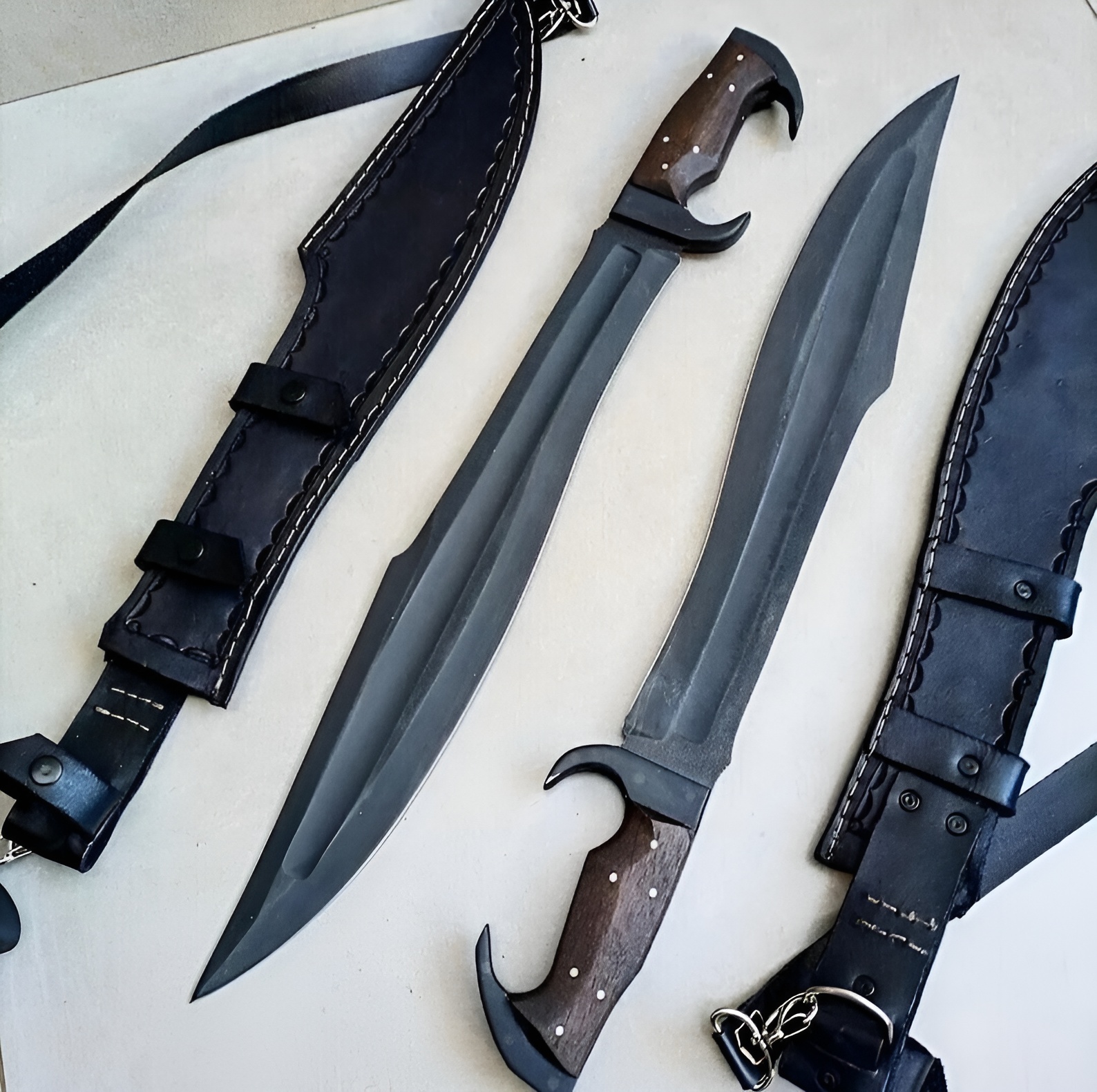 Hand-Crafted 5160 Spring Steel Machete – Rosewood Handle w/Leather Sheath - Image 2