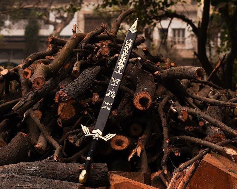 Hand-Forged High-Carbon Steel Fantasy Sword: Legend of Zelda Cosplay Display - Image 2