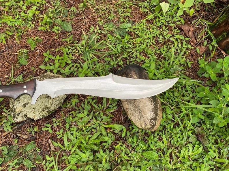 Hand-Forged Carbon Steel Machete | Rosewood Handle, Leather Sheath - Image 4