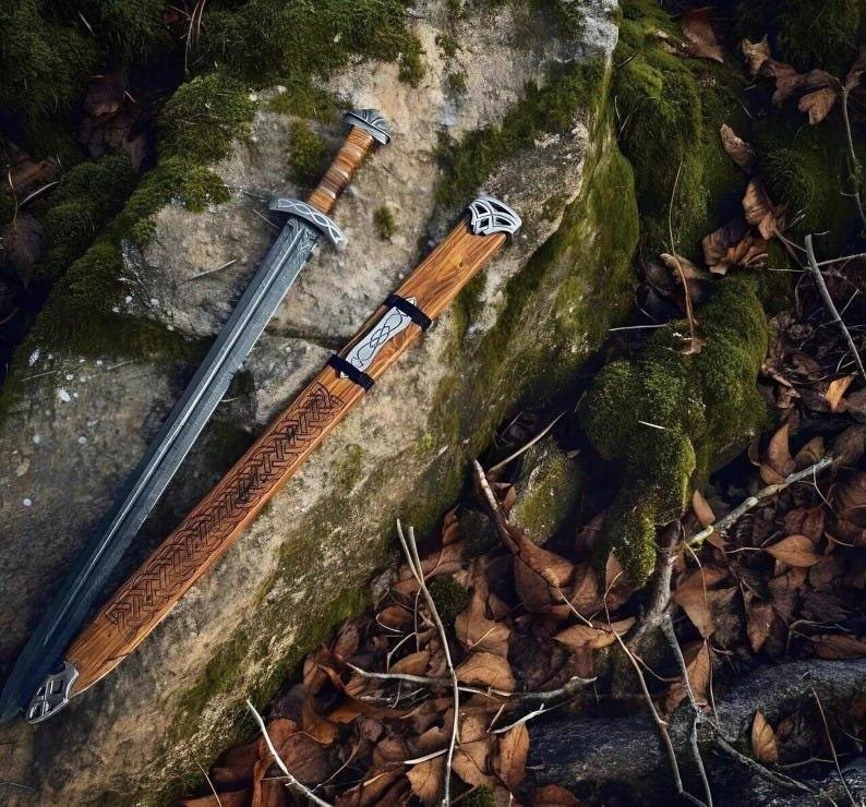 Hand-Forged Damascus Viking Sword: Norse Medieval Decor with Scabbard - Image 2