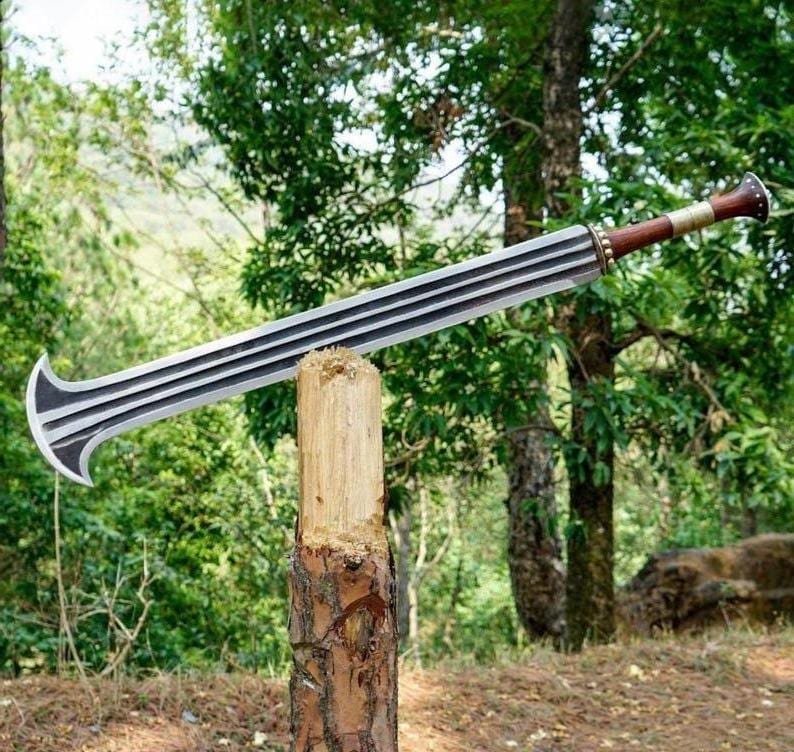 Hand-Forged Konda Ikakalaka Sword: 5160 Carbon Steel, African Tribal Design