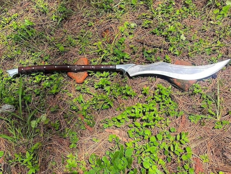 Hand-Forged Carbon Steel Machete Sword | Rosewood Handle, Hunting Blade - Image 3