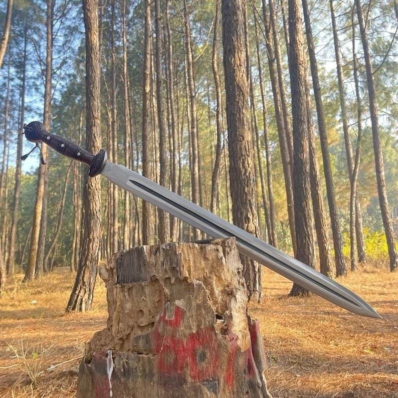 Custom Viking Sword in 5160 Spring Steel | Full Tang Handmade Blade with Leather Sheath - Image 7