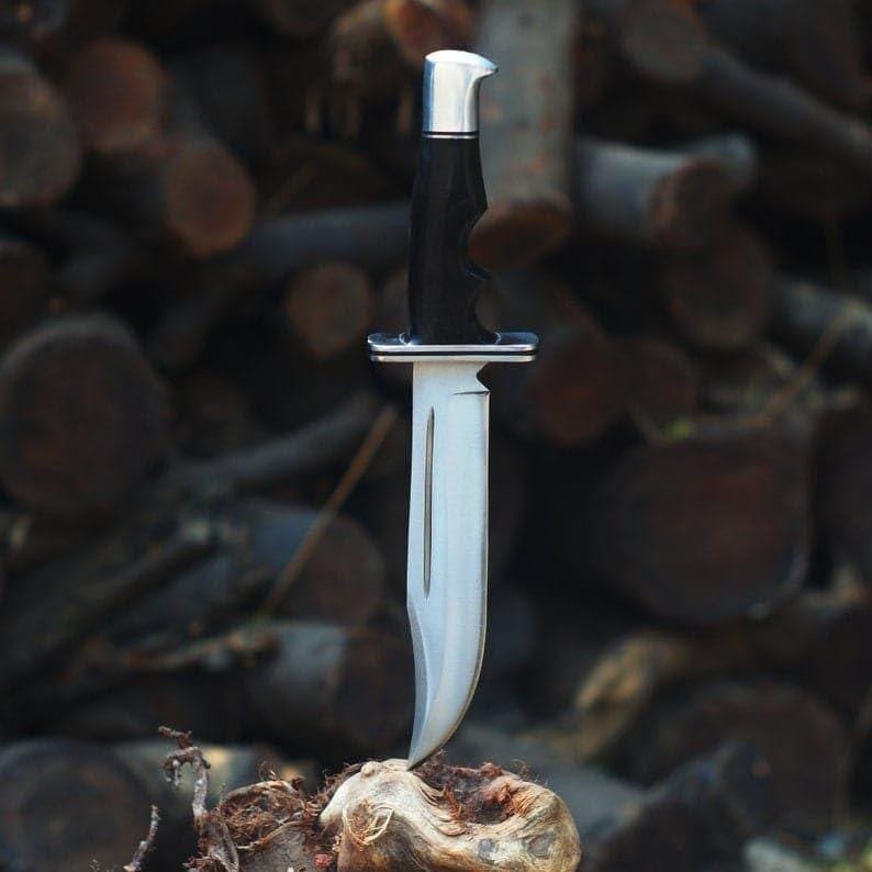 Hand Forged 1095 High Carbon Steel Bowie Knife: Rosewood Handle, Leather Sheath - Image 4