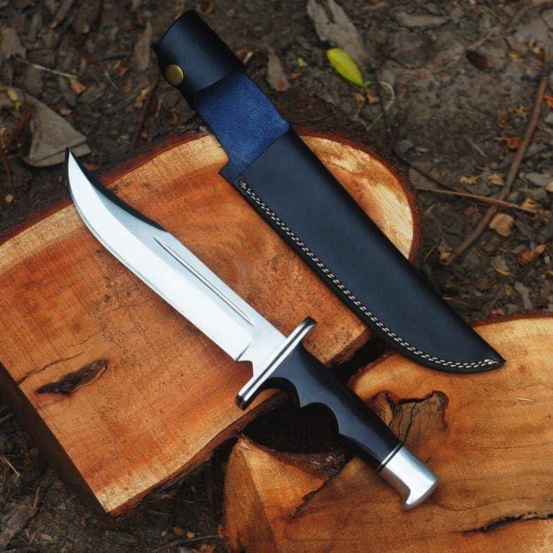 Hand Forged 1095 High Carbon Steel Bowie Knife: Rosewood Handle, Leather Sheath - Image 3