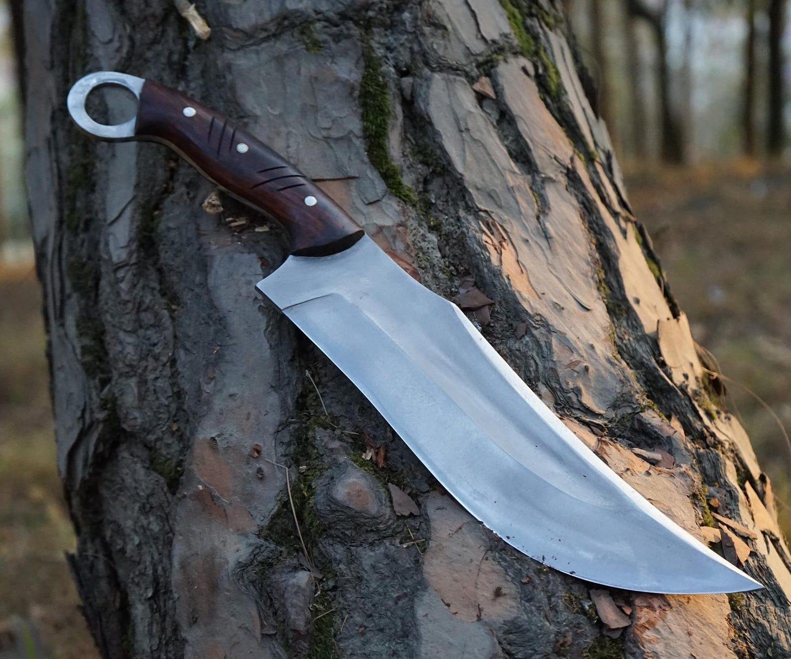 Hand-Forged Carbon Steel Bowie Knife: Collectible Rosewood Handle, Leather Sheath