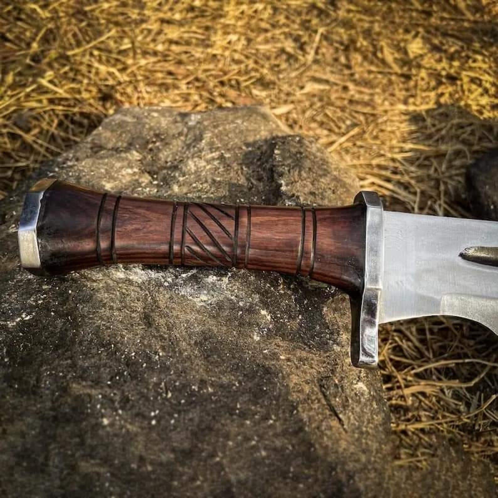 Handmade High Carbon Steel Bowie Knife: Rosewood Handle, Leather Sheath - Image 3