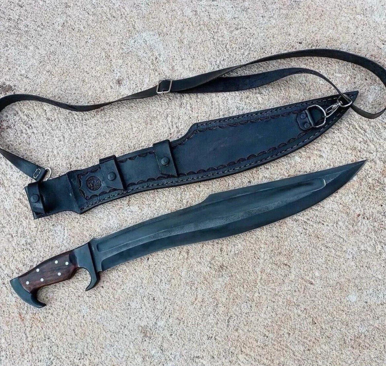 Hand-Crafted 22″ Carbon Steel hunting, Camping Machatte Tempered Blade Gift - Image 3