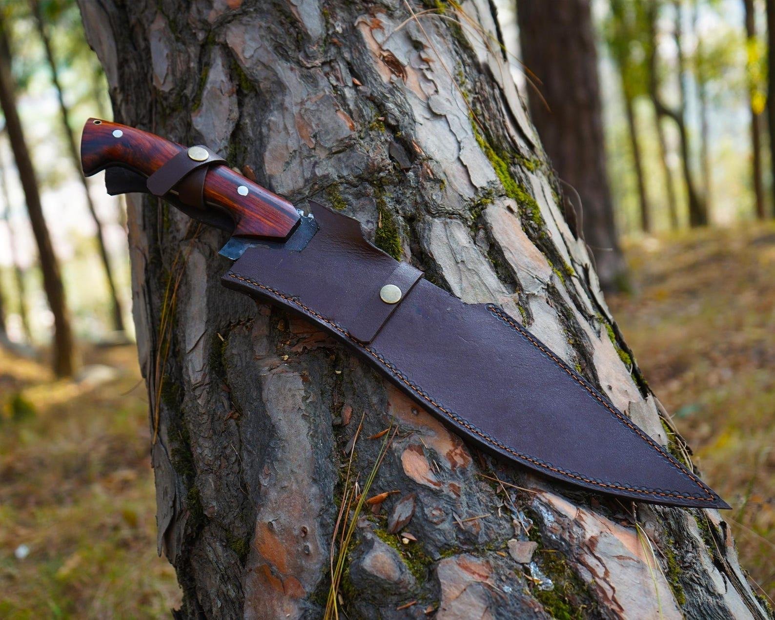 Handmade Carbon Steel hunting Knife: Collectible Medieval Decor - Image 3
