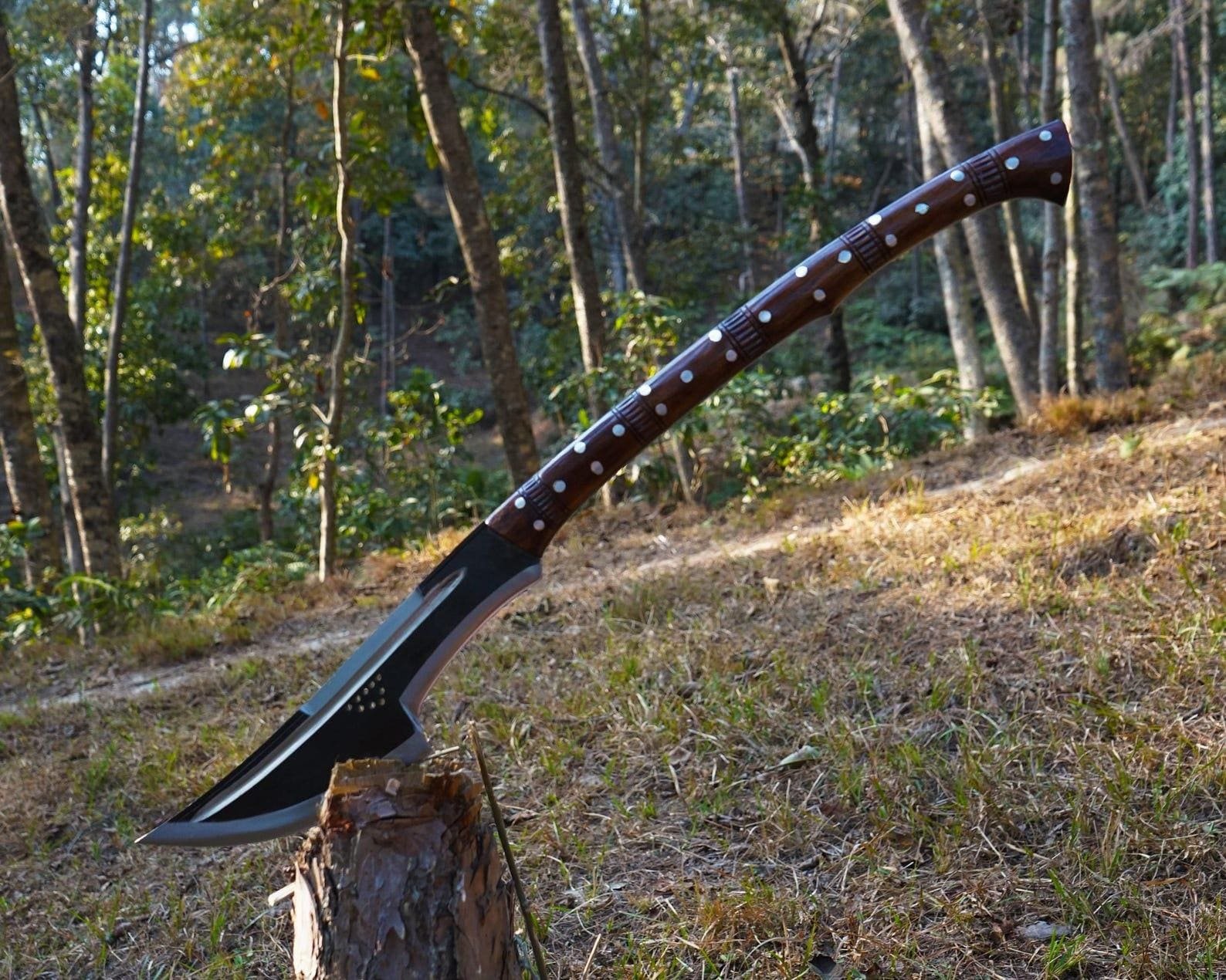 Hand Forged Hunting Axe: Himalayan Artisanship, Carbon Steel Blade - Image 2