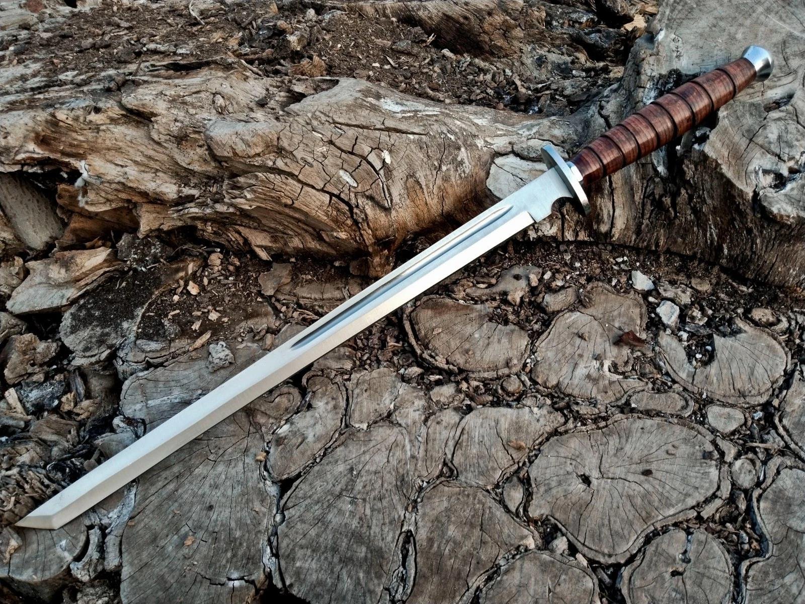 Hand-Forged 28-Inch D2 Steel Hunting Sword | Functional Long Blade for Outdoor Use - Image 9