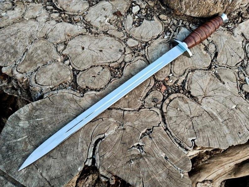 Hand-Forged 22-Inch D2 Steel Hunting Sword | Functional Long Blade for Outdoor Use - Image 3