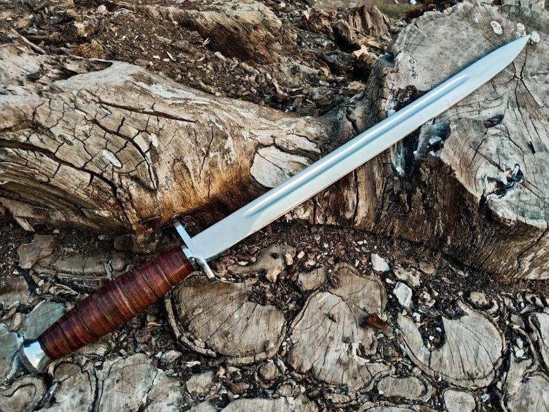 Hand-Forged 22-Inch D2 Steel Hunting Sword | Functional Long Blade for Outdoor Use - Image 2
