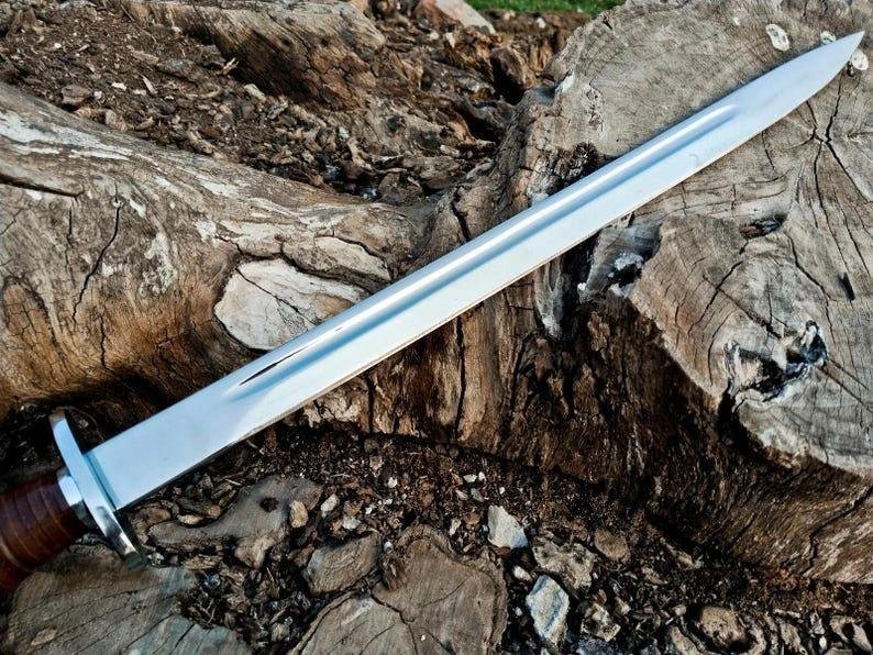 Hand-Forged 22-Inch D2 Steel Hunting Sword | Functional Long Blade for Outdoor Use - Image 4