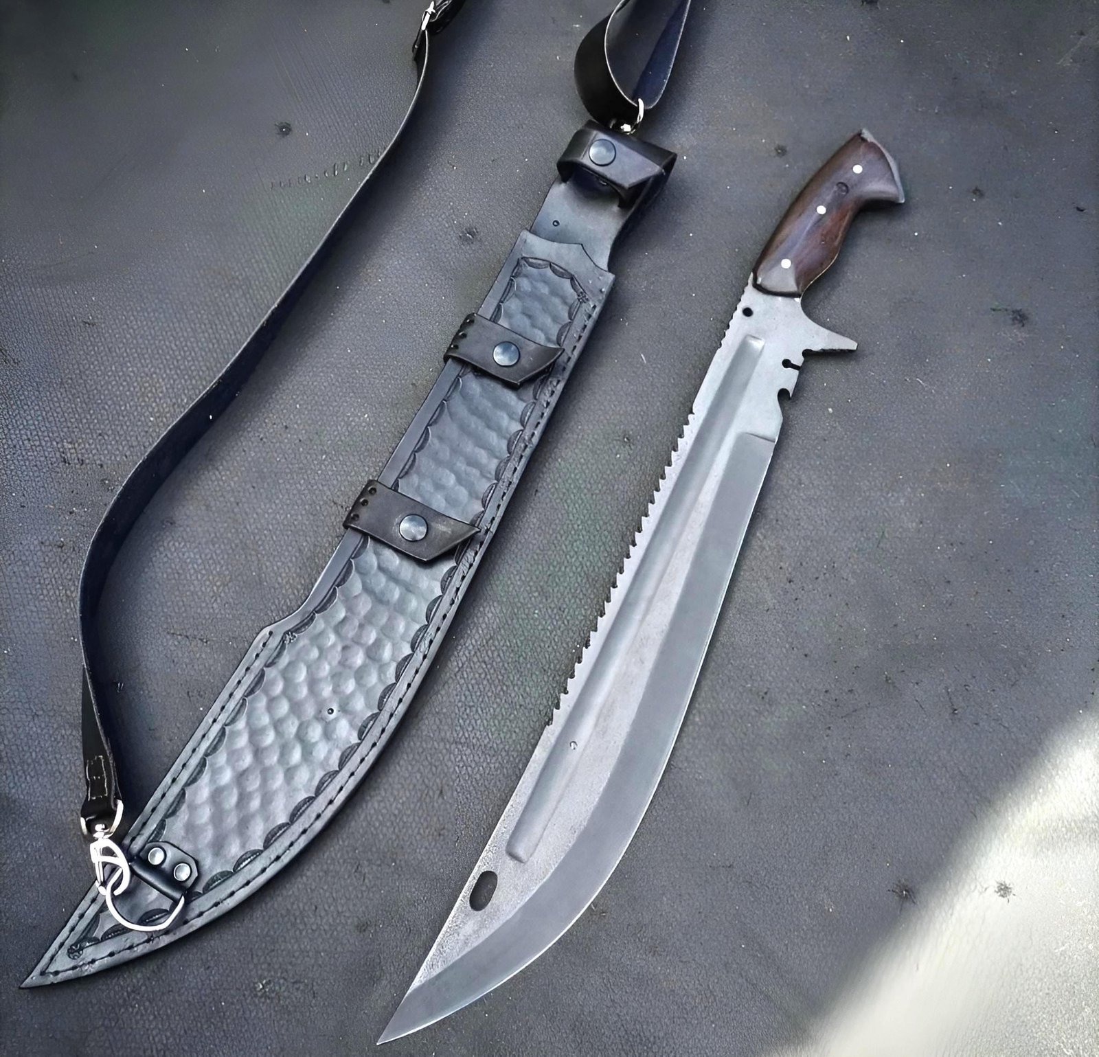 Hand Forged Carbon Steel Knife 22" Rosewood Handle Outdoor Tool