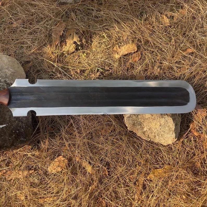 Hand-Forged Carbon Steel Machete, Rosewood Handle, Heavy Duty Outdoor Blade - Image 4