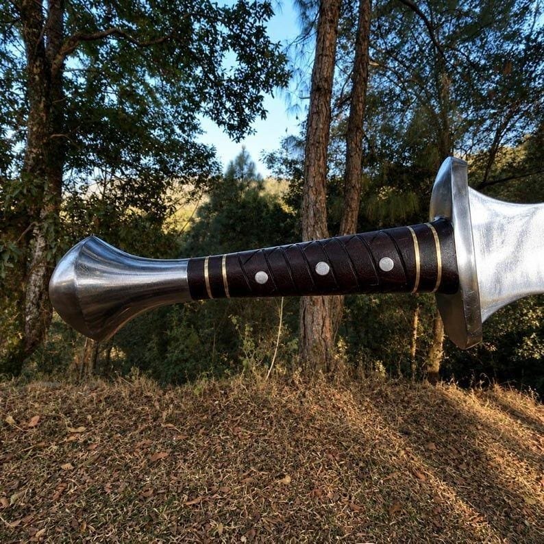 Handmade Carbon Steel Fantasy Sword, Rosewood Handle, Silver Guard Display Piece - Image 2