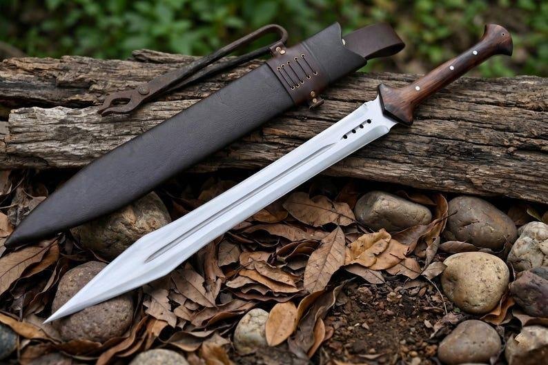 Handmade Roman Gladius Sword, Carbon Steel Blade, Rosewood Handle, Leather Sheath - Image 2