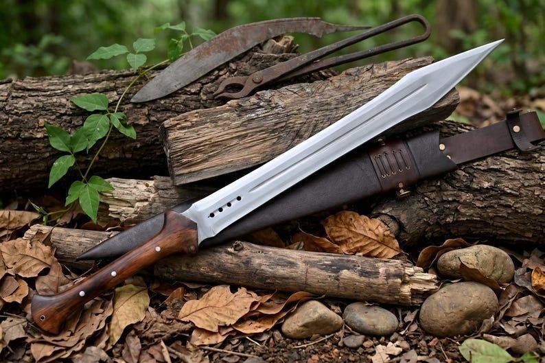 Handmade Roman Gladius Sword, Carbon Steel Blade, Rosewood Handle, Leather Sheath - Image 3